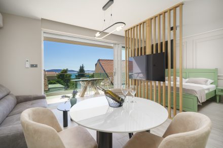 Apartment Petar Krešimir Vodice - Maja Luxury apartments